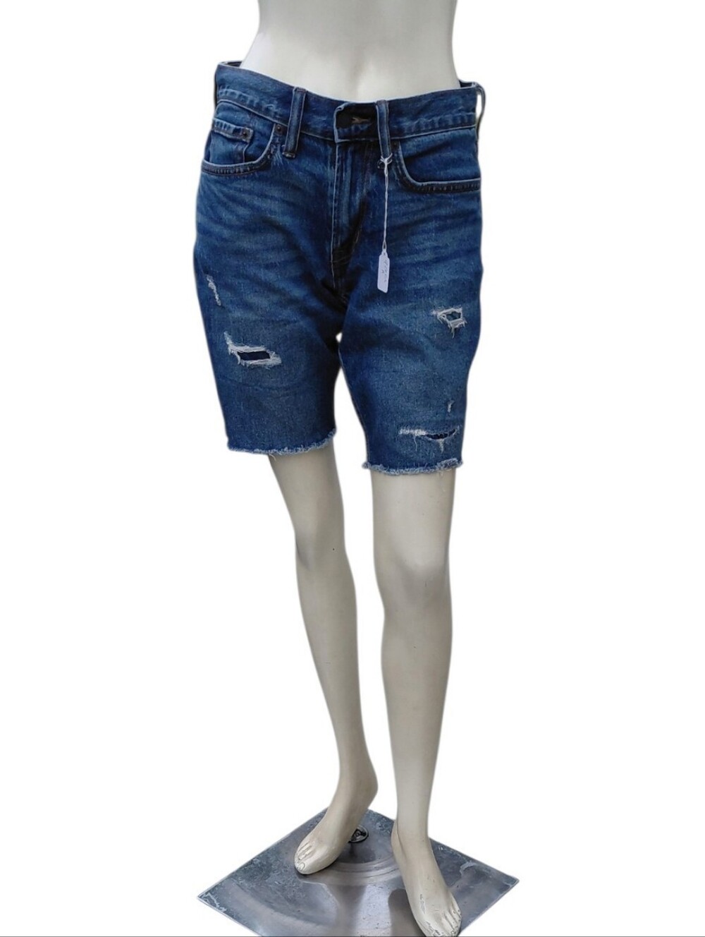 92026A Women's Distressed Denim Shorts W28" 8" Inseam 8 1/2" Rise